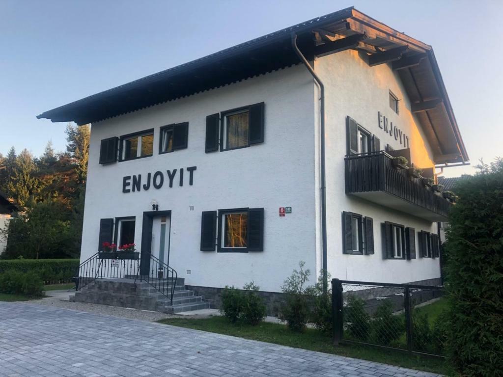 Enjoyit Velden West Hotell Selpritsch Eksteriør bilde