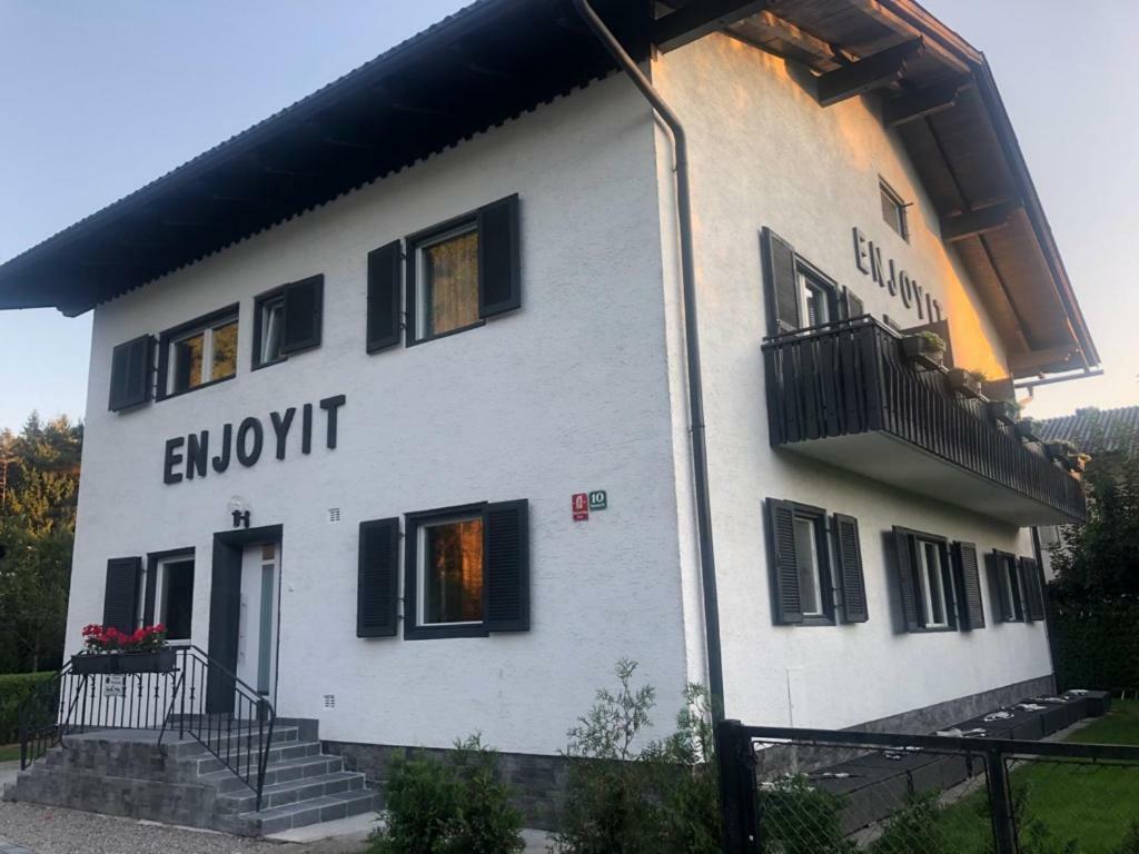 Enjoyit Velden West Hotell Selpritsch Eksteriør bilde