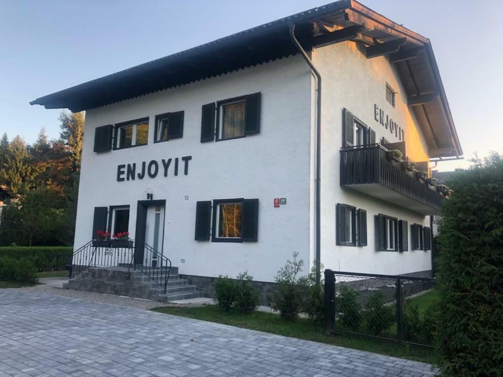 Enjoyit Velden West Hotell Selpritsch Eksteriør bilde