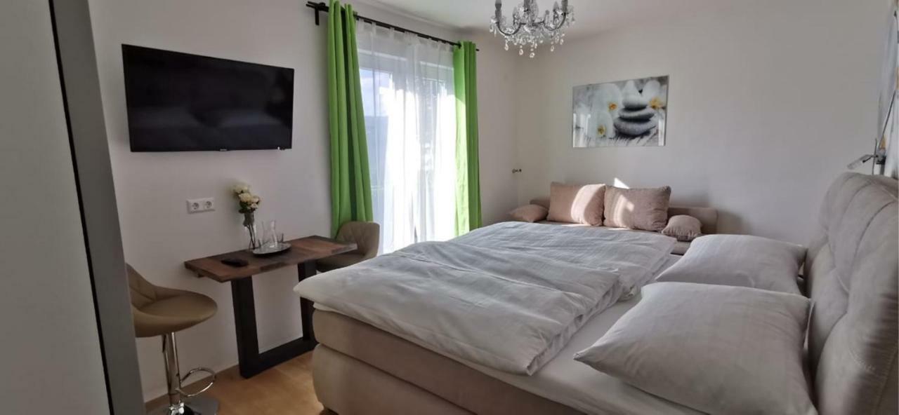 Enjoyit Velden West Hotell Selpritsch Eksteriør bilde