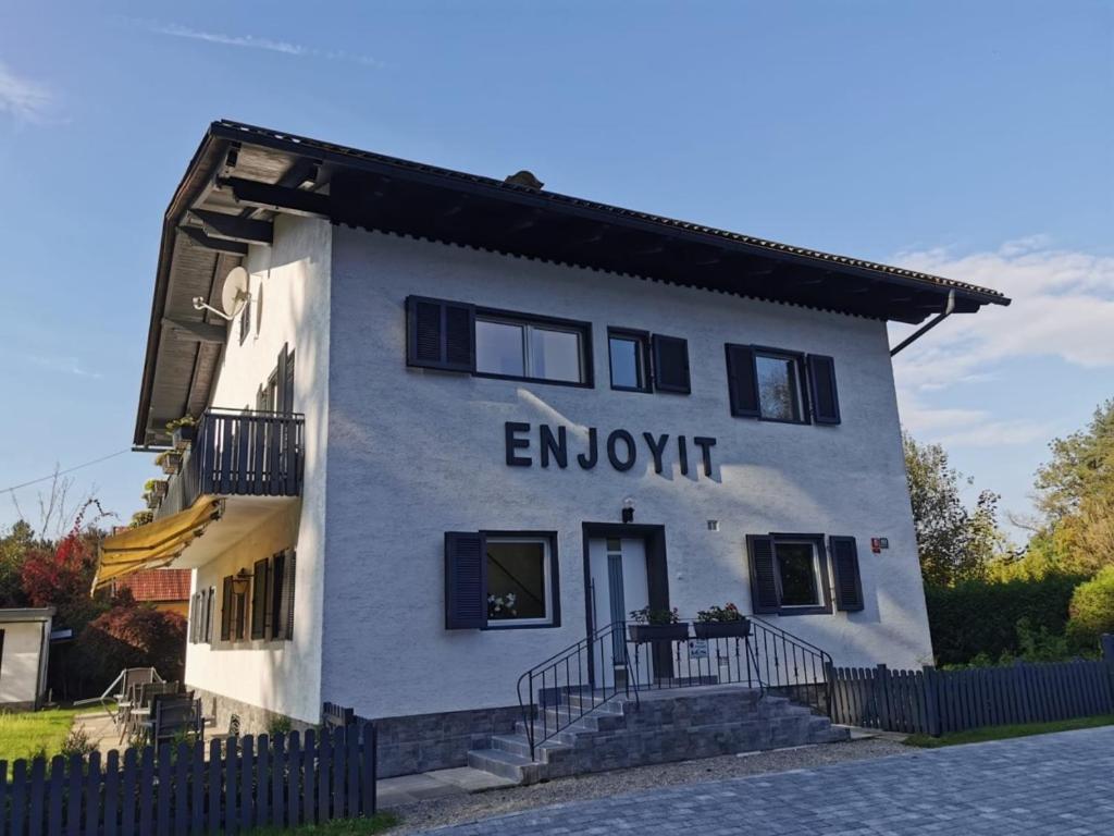 Enjoyit Velden West Hotell Selpritsch Eksteriør bilde