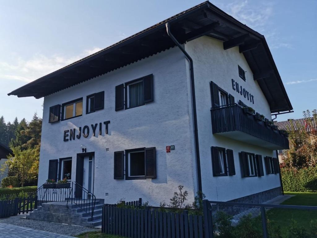 Enjoyit Velden West Hotell Selpritsch Eksteriør bilde